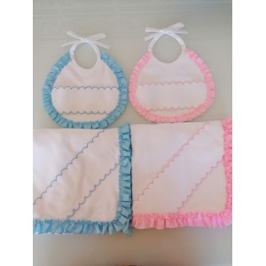 Conjunto Fralda + babete  com quadril&ecirc;t e folhos 